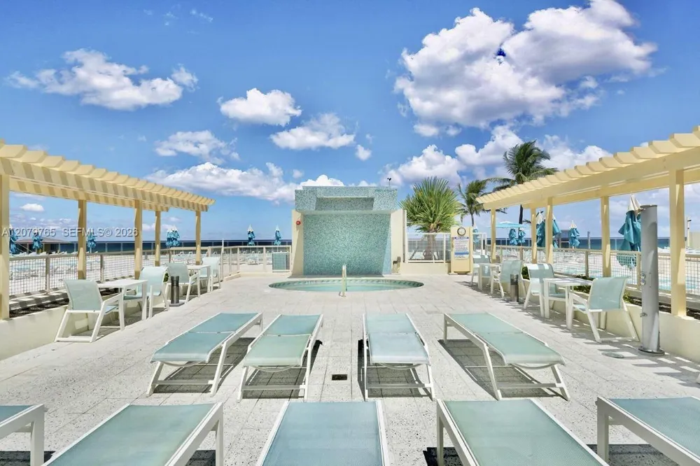 2501 S Ocean Dr #L10 Hollywood, FL 33019