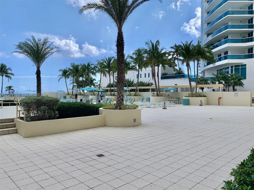 2501 S Ocean Dr #L10 Hollywood, FL 33019