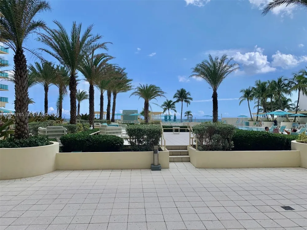 2501 S Ocean Dr #L10 Hollywood, FL 33019
