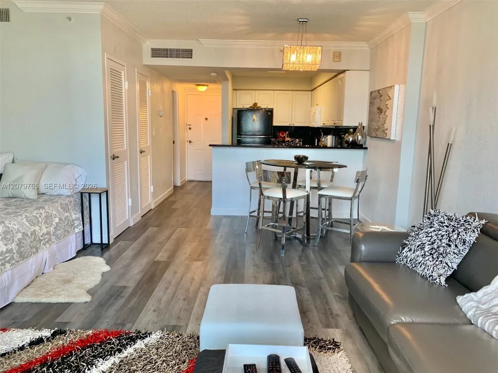 2501 S Ocean Dr #L10 Hollywood, FL 33019