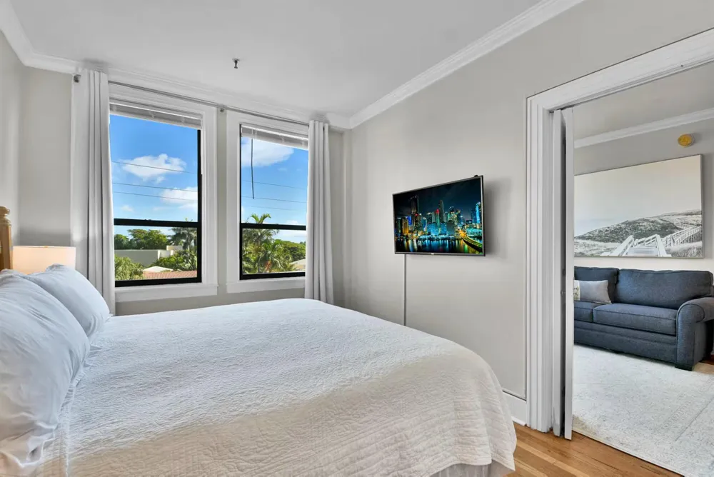 235 SUNRISE AVENUE #3260 Palm Beach, FL 33480