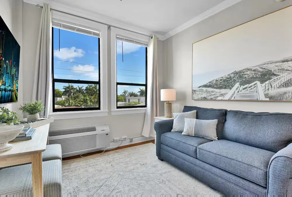 235 SUNRISE AVENUE #3260 Palm Beach, FL 33480
