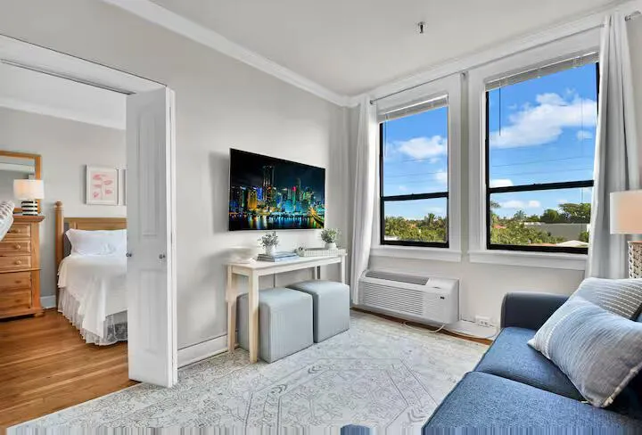 235 SUNRISE AVENUE #3260 Palm Beach, FL 33480