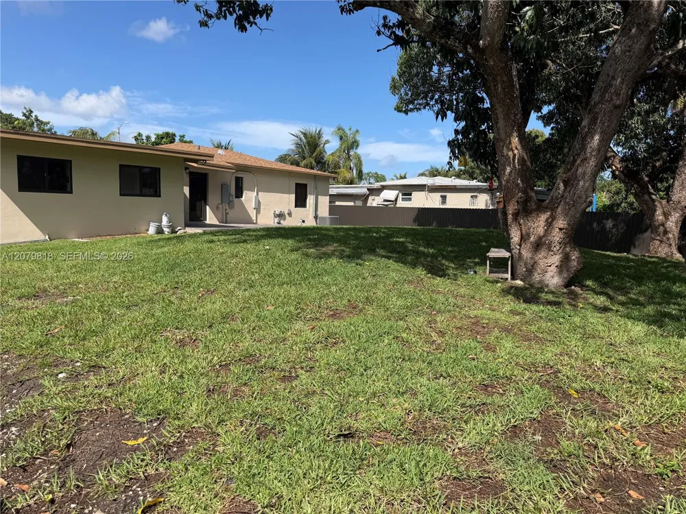 270 NW 147th St #270 Miami, FL 33168