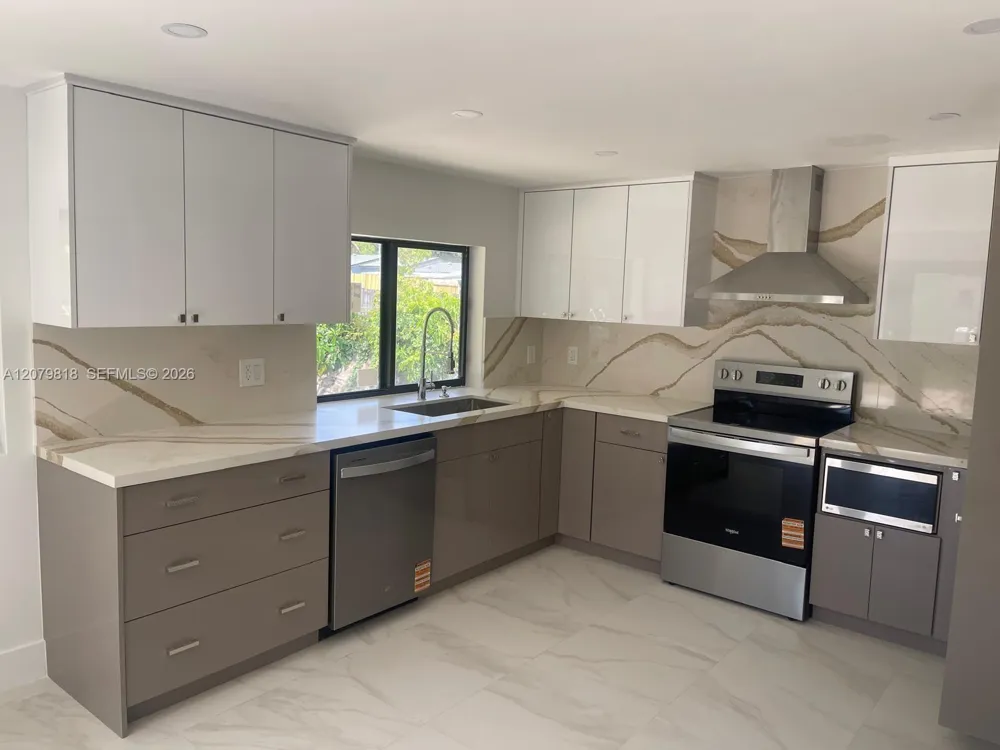 270 NW 147th St #270 Miami, FL 33168
