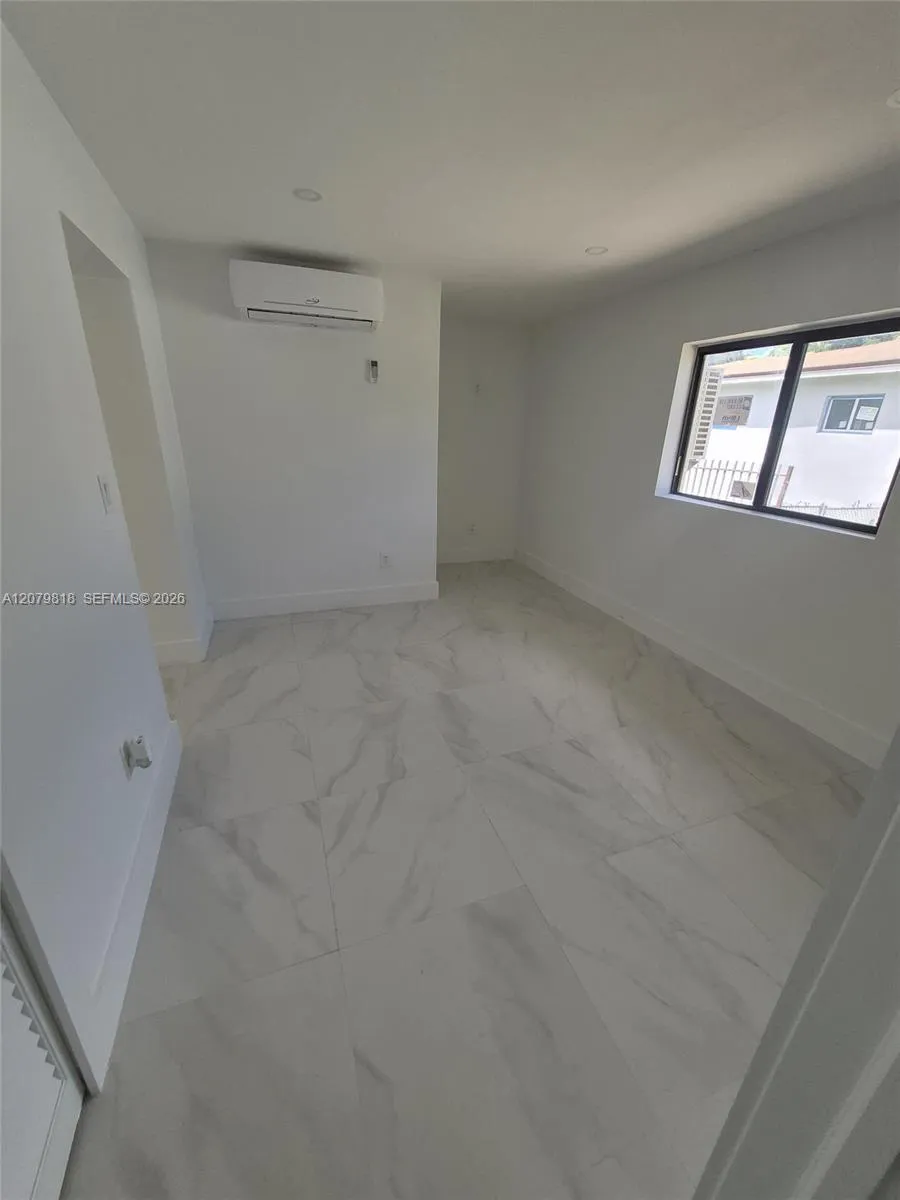 270 NW 147th St #270 Miami, FL 33168