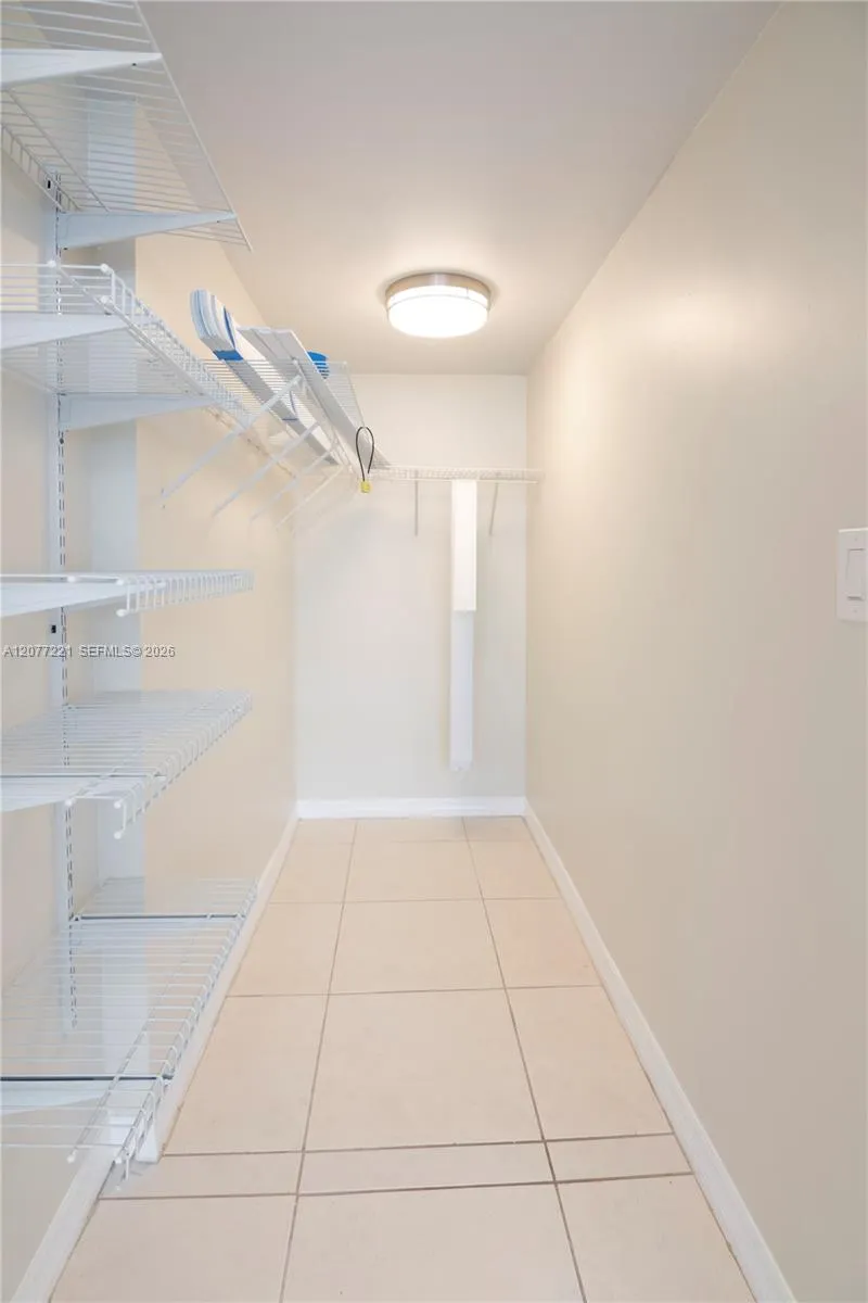 16710 NE 9th Ave #605 North Miami Beach, FL 33162