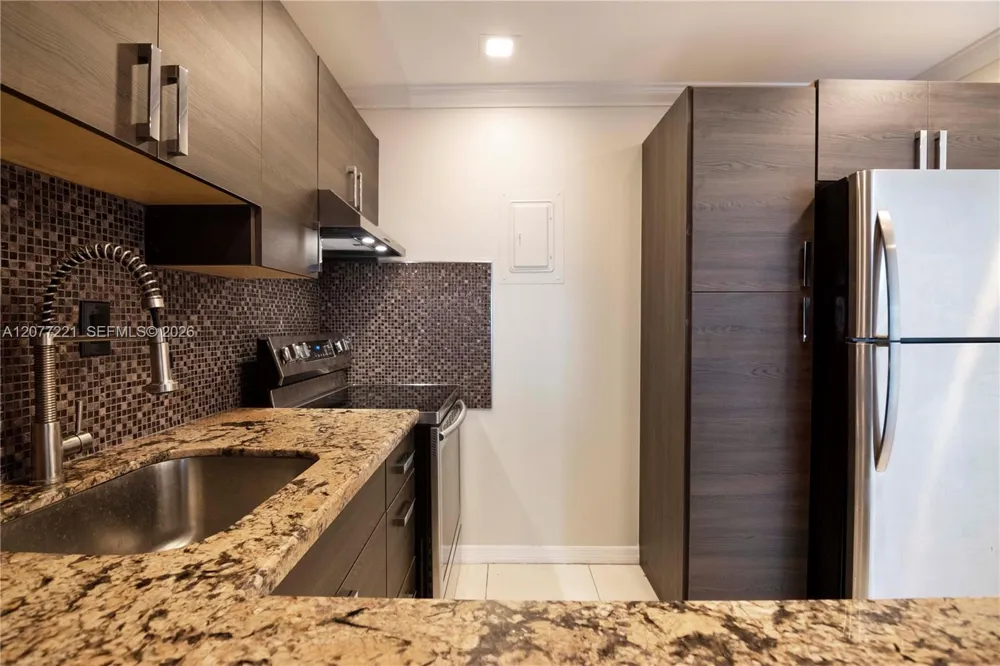 16710 NE 9th Ave #605 North Miami Beach, FL 33162