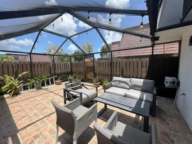 7542 COURTYARD Run E Boca Raton, FL 33433