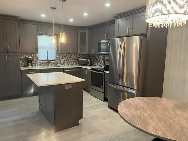 7542 COURTYARD Run E Boca Raton, FL 33433