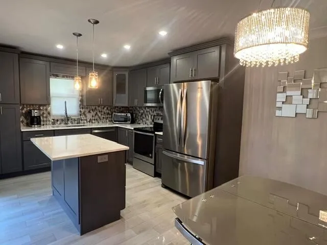 7542 COURTYARD Run E Boca Raton, FL 33433