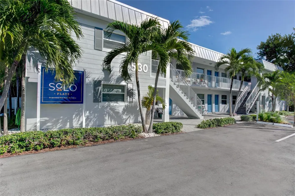 530 S FEDERAL Highway #14 Fort Lauderdale, FL 33301