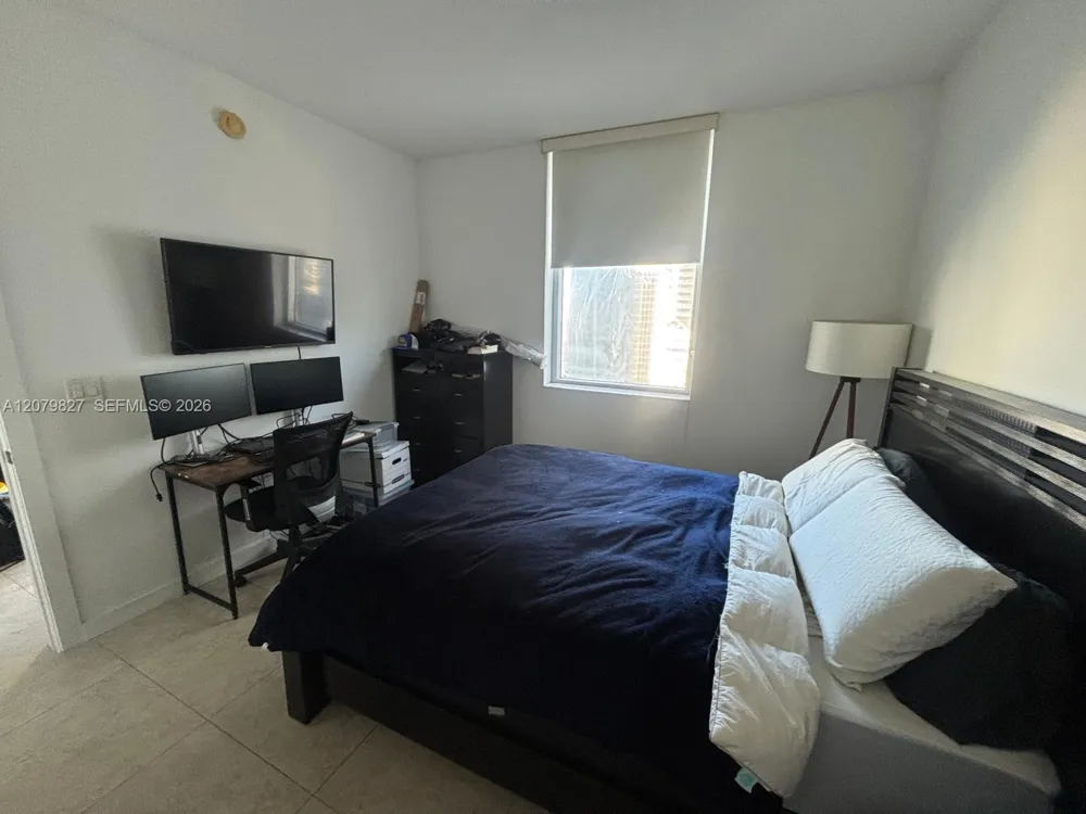 1050 Brickell Ave #2008 Miami, FL 33131