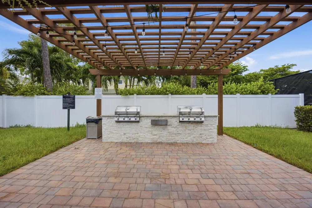 711 FOREST CLUB DRIVE #119 Wellington, FL 33414