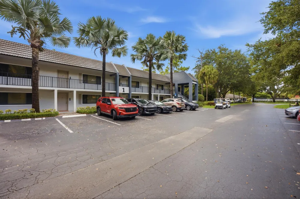 711 FOREST CLUB DRIVE #119 Wellington, FL 33414