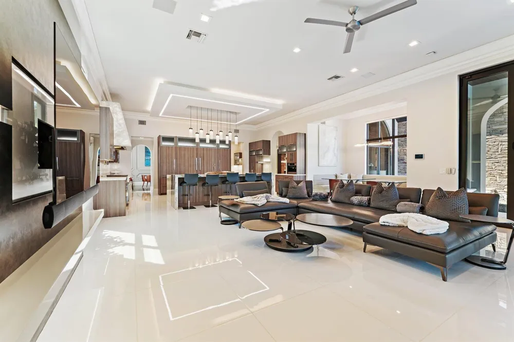 636 Hermitage Circle Palm Beach Gardens, FL 33410