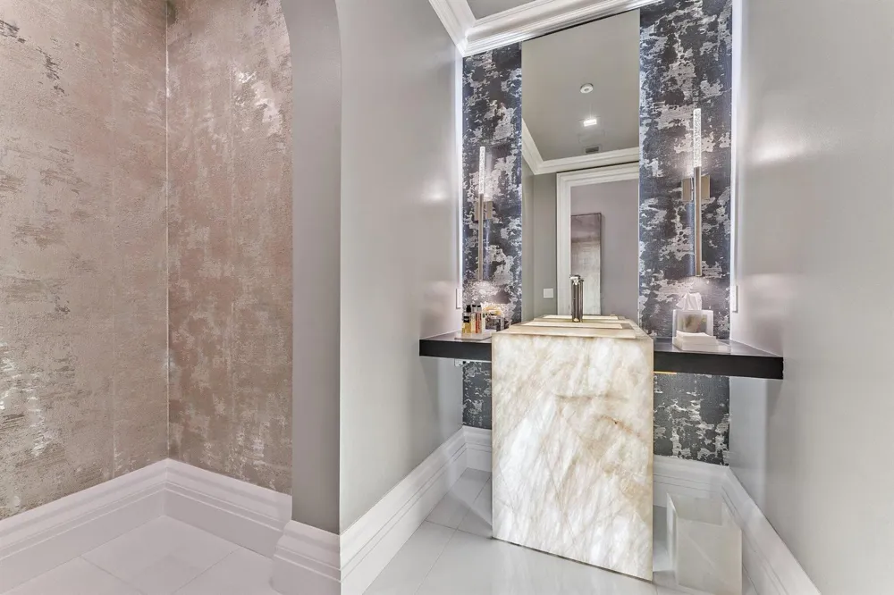 636 Hermitage Circle Palm Beach Gardens, FL 33410