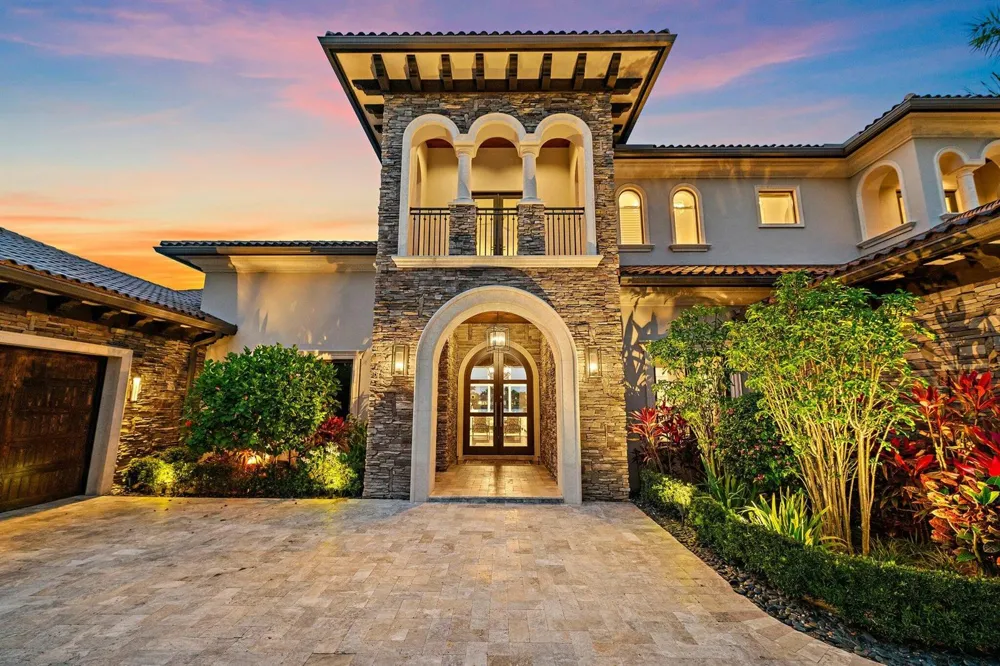 636 Hermitage Circle Palm Beach Gardens, FL 33410