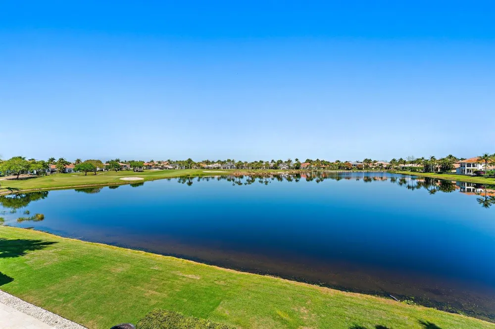 636 Hermitage Circle Palm Beach Gardens, FL 33410