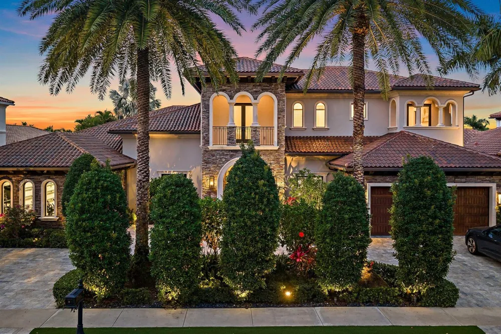636 Hermitage Circle Palm Beach Gardens, FL 33410