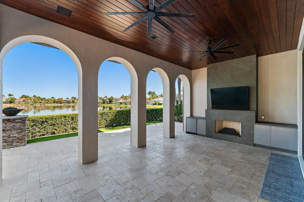 636 Hermitage Circle Palm Beach Gardens, FL 33410
