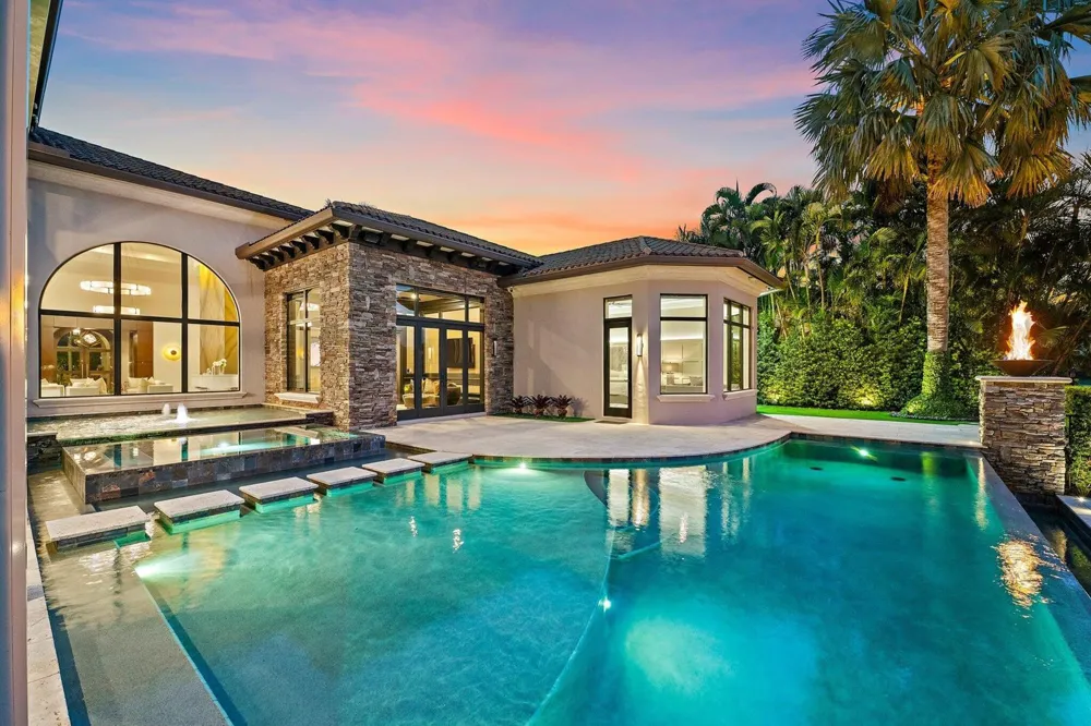 636 Hermitage Circle Palm Beach Gardens, FL 33410