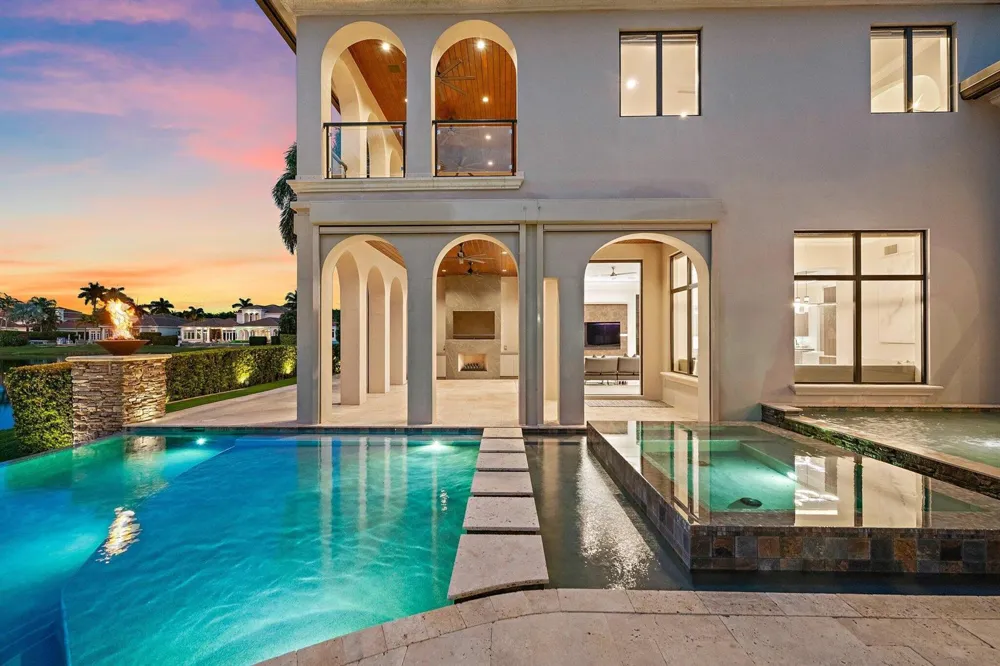 636 Hermitage Circle Palm Beach Gardens, FL 33410