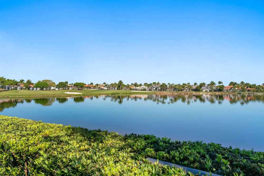 636 Hermitage Circle Palm Beach Gardens, FL 33410