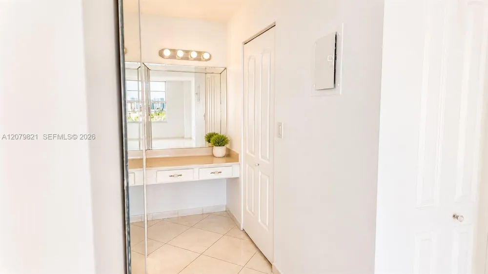 231 174th St #1215 Sunny Isles Beach, FL 33160