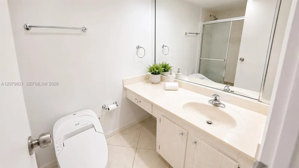 231 174th St #1215 Sunny Isles Beach, FL 33160