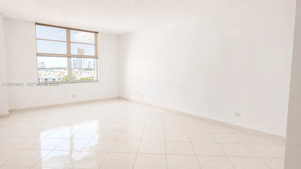 231 174th St #1215 Sunny Isles Beach, FL 33160