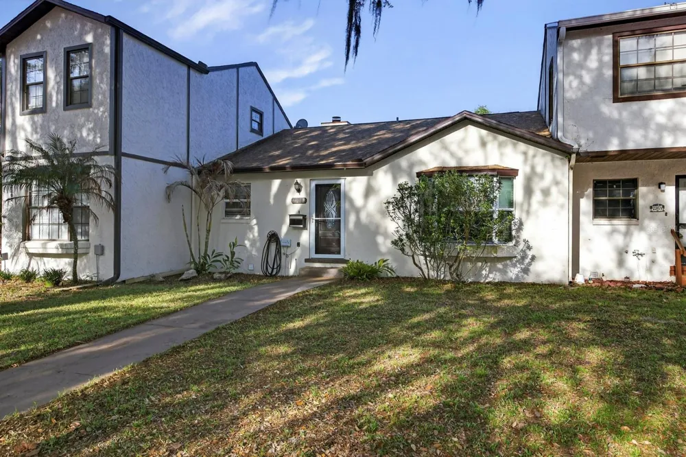 2207 KARL STREET #B Leesburg, FL 34748