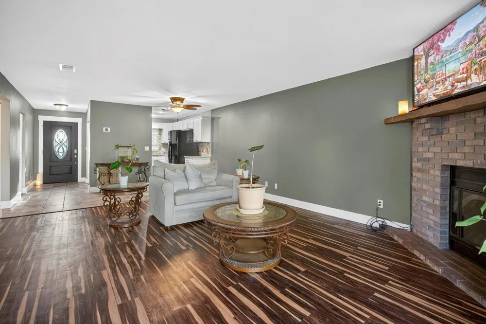 2207 KARL STREET #B Leesburg, FL 34748