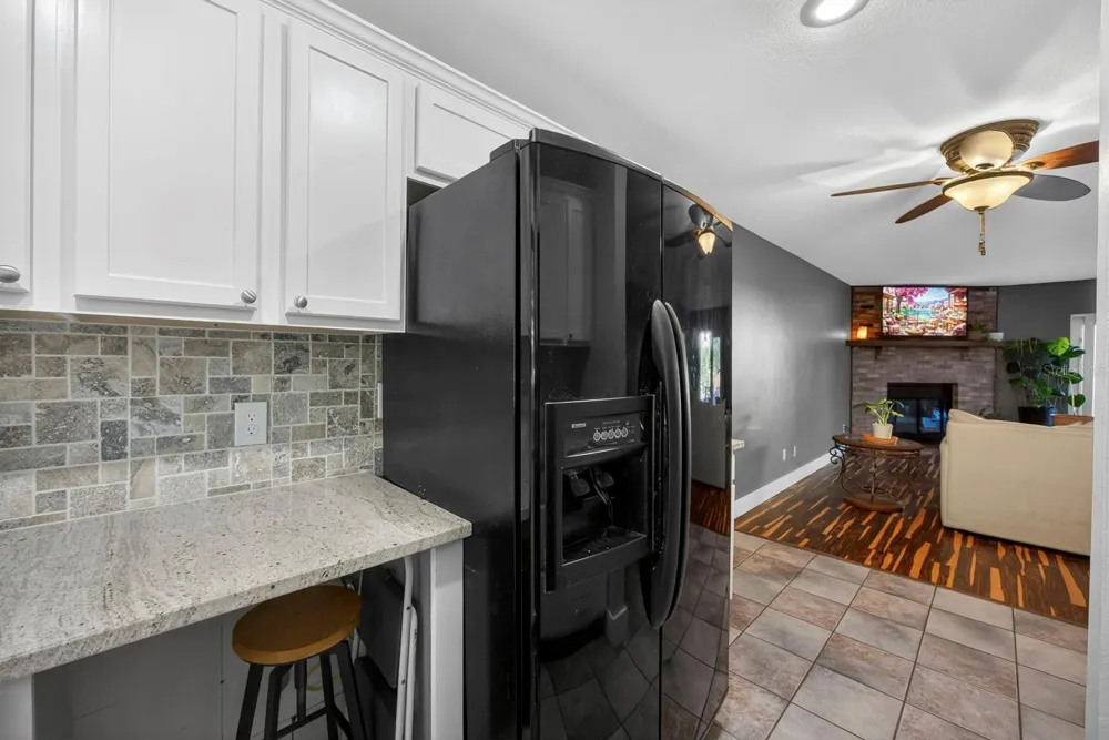 2207 KARL STREET #B Leesburg, FL 34748