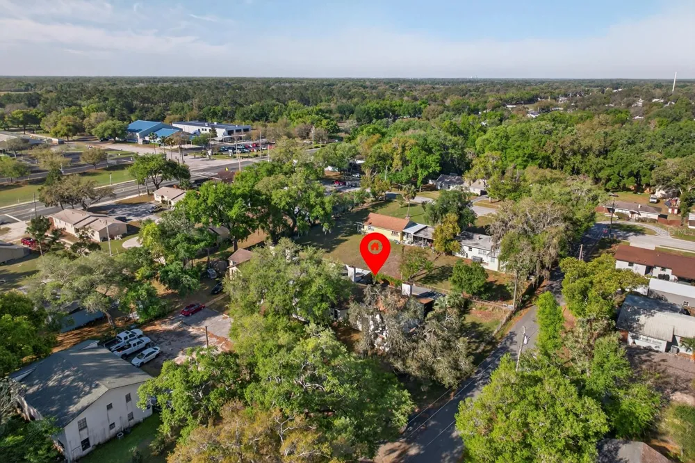 2207 KARL STREET #B Leesburg, FL 34748