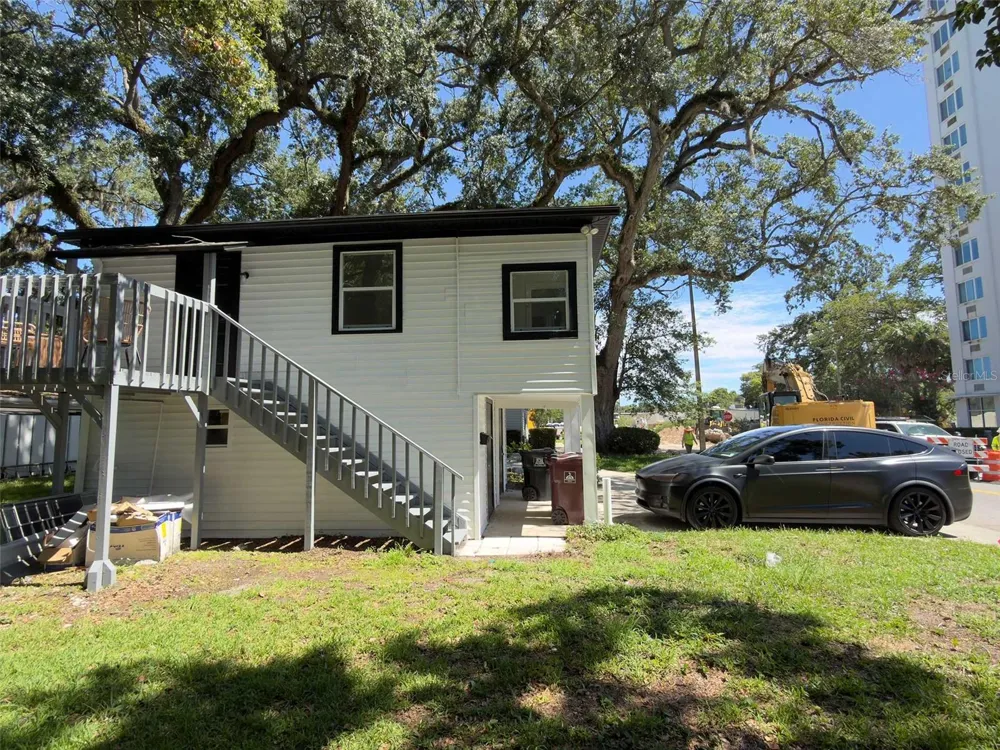 612 N HAMPTON AVENUE Orlando, FL 32803