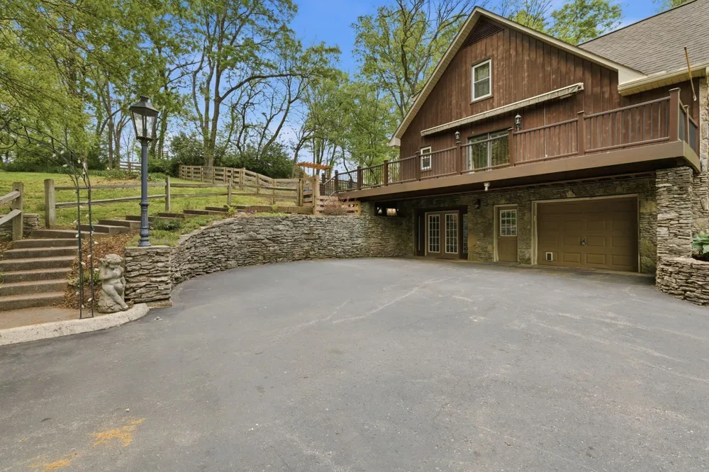 2105 Alpine Dr Columbia, TN 38401