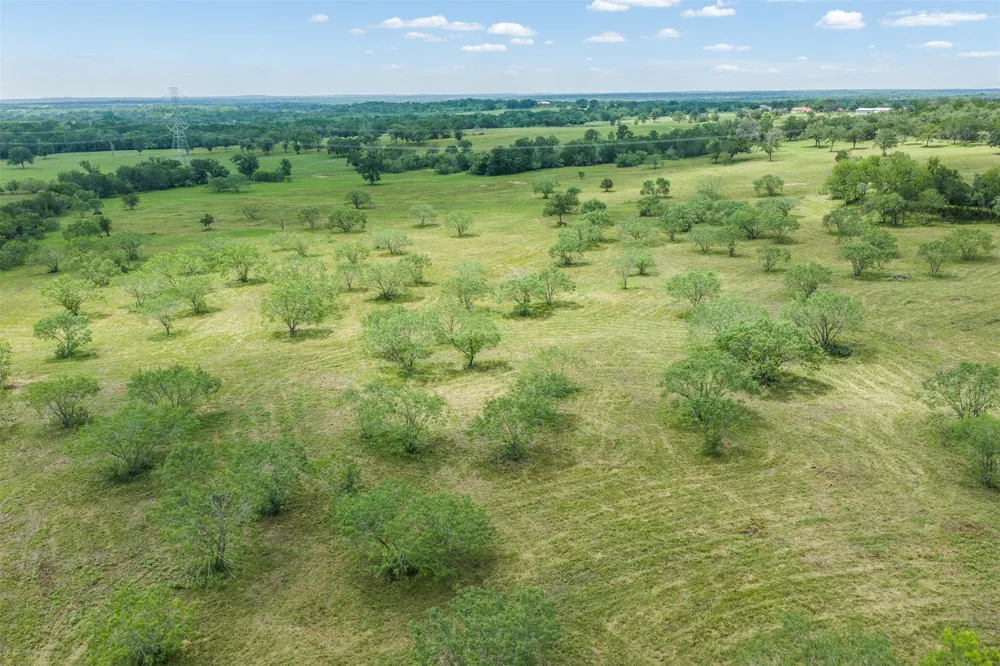 401 Fm 672 Dale, TX 78616