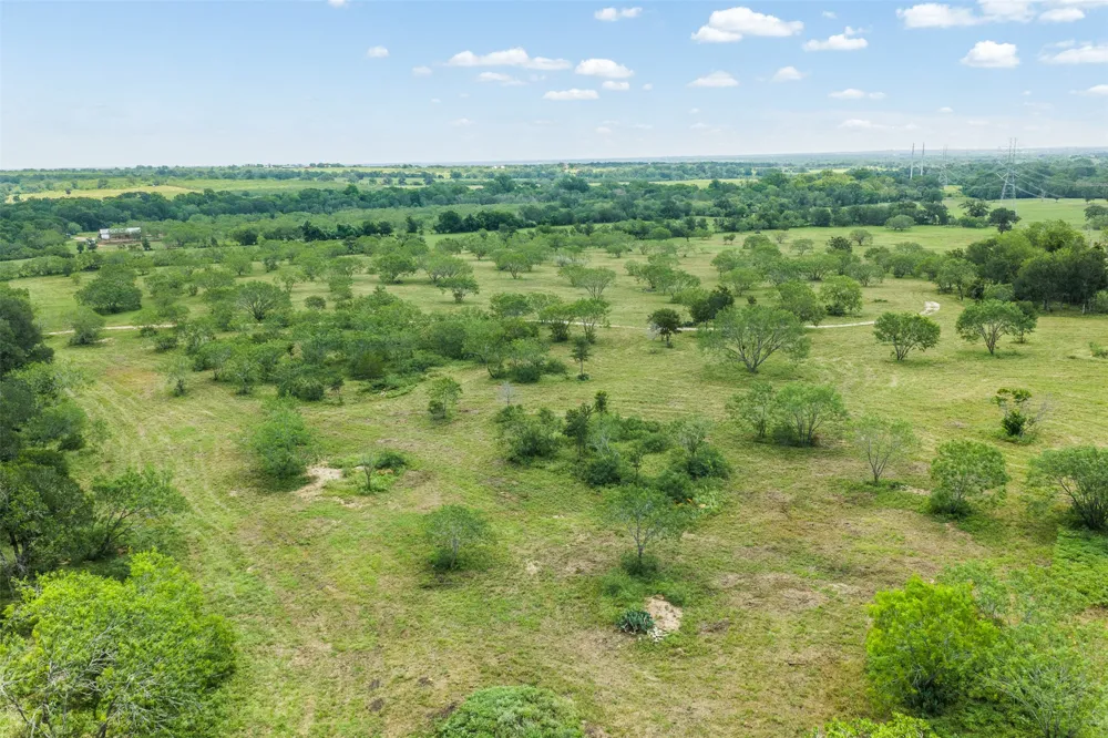 401 Fm 672 Dale, TX 78616