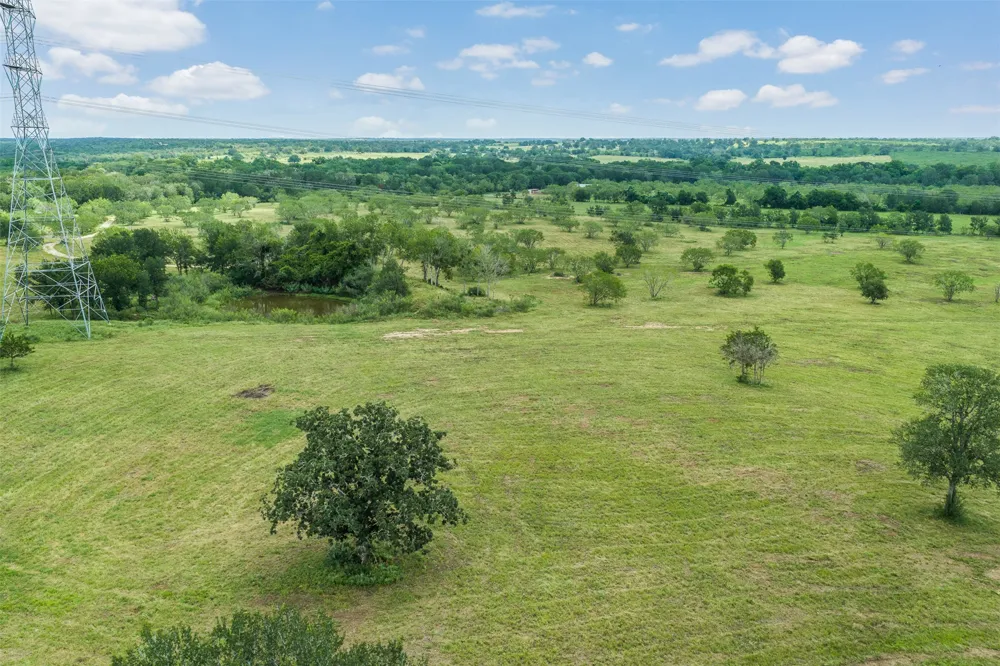 401 Fm 672 Dale, TX 78616