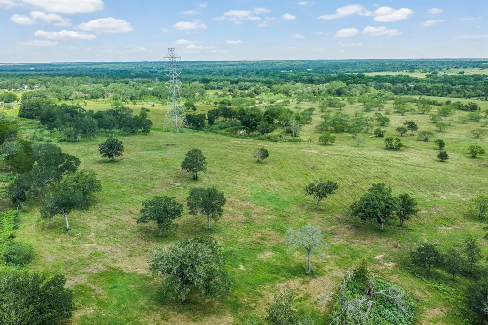 401 Fm 672 Dale, TX 78616