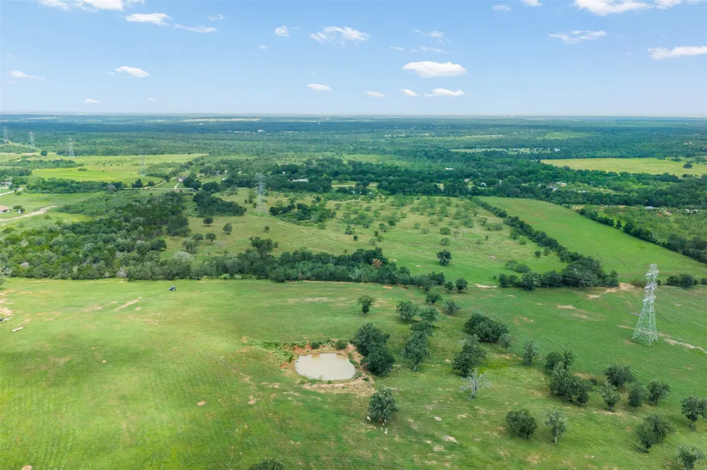 401 Fm 672 Dale, TX 78616