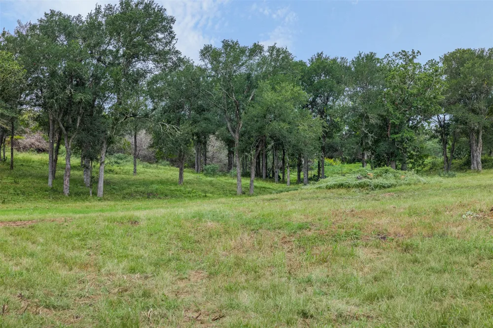 401 Fm 672 Dale, TX 78616
