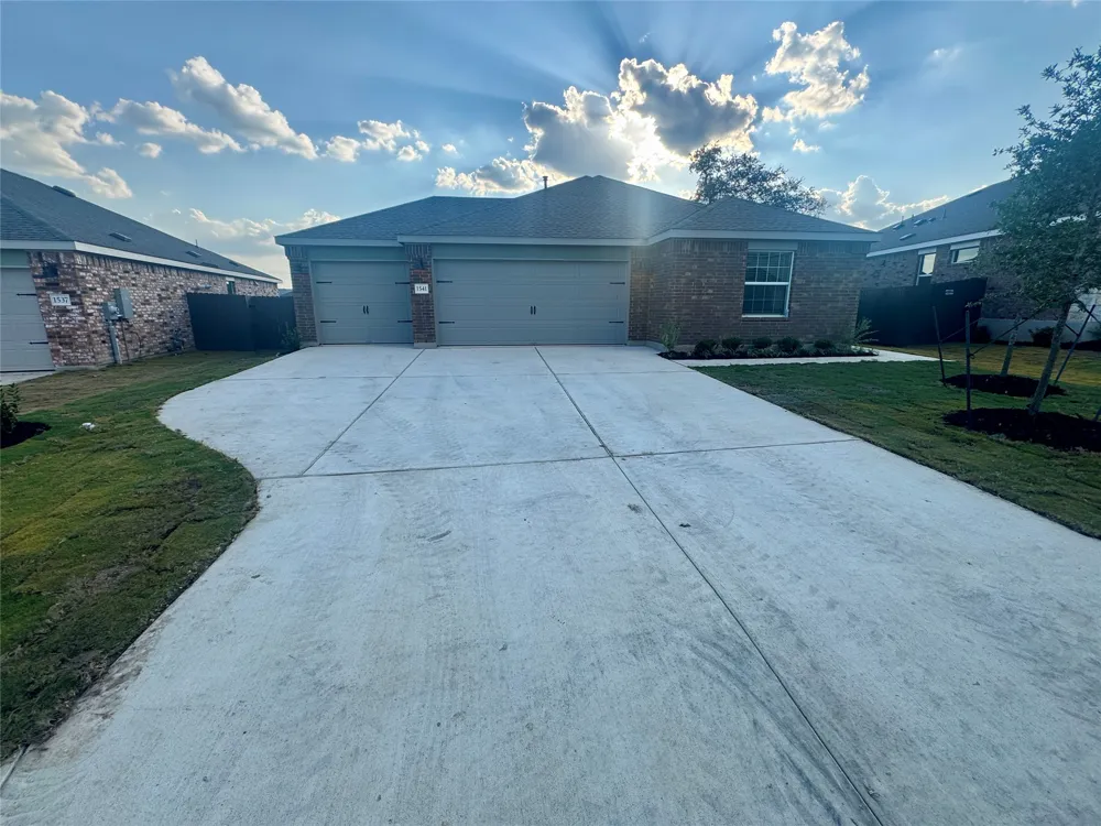1541 Boggy Creek Ranch Road Georgetown, TX 78628