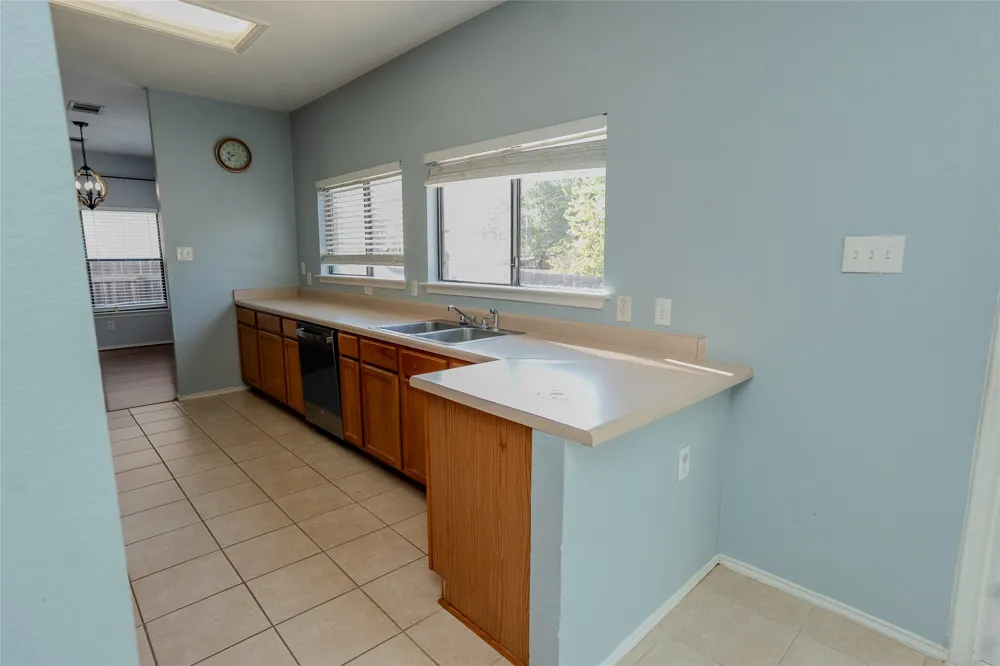 1806 Ruthie Run Cedar Park, TX 78613