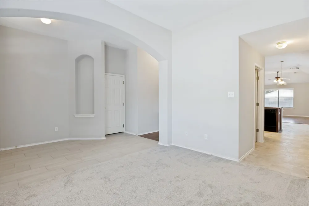 18625 Silent Water Way Pflugerville, TX 78660