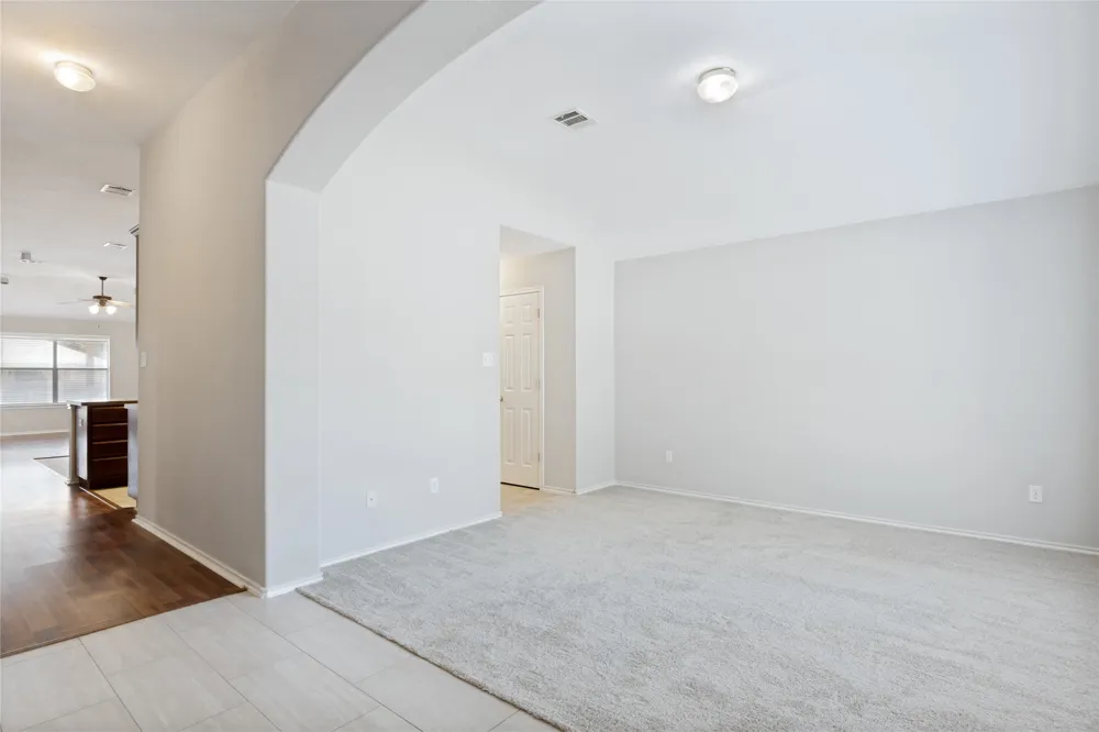 18625 Silent Water Way Pflugerville, TX 78660