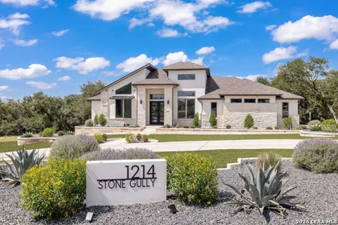 1214 Stone Gully