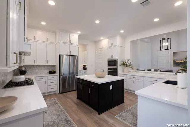 1214 Stone Gully New Braunfels, TX 78132