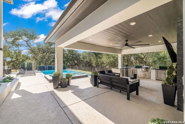 1214 Stone Gully New Braunfels, TX 78132
